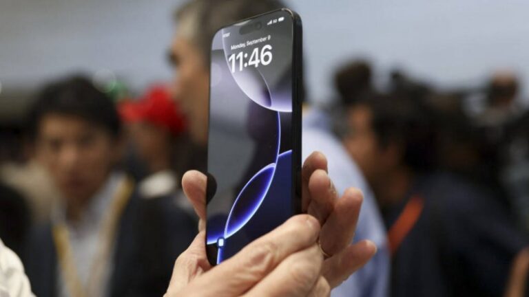2021银行存款利率回落，还能去银行存钱吗？一年中什么时候去银行存钱利息高？